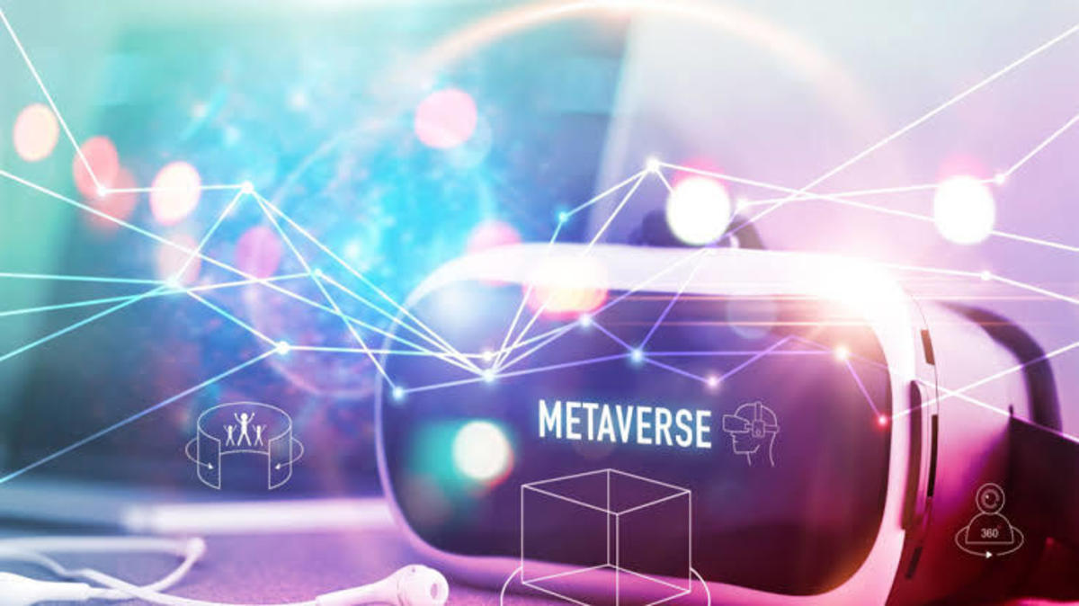 Mobile Phones as a Bridge to the Metaverse​