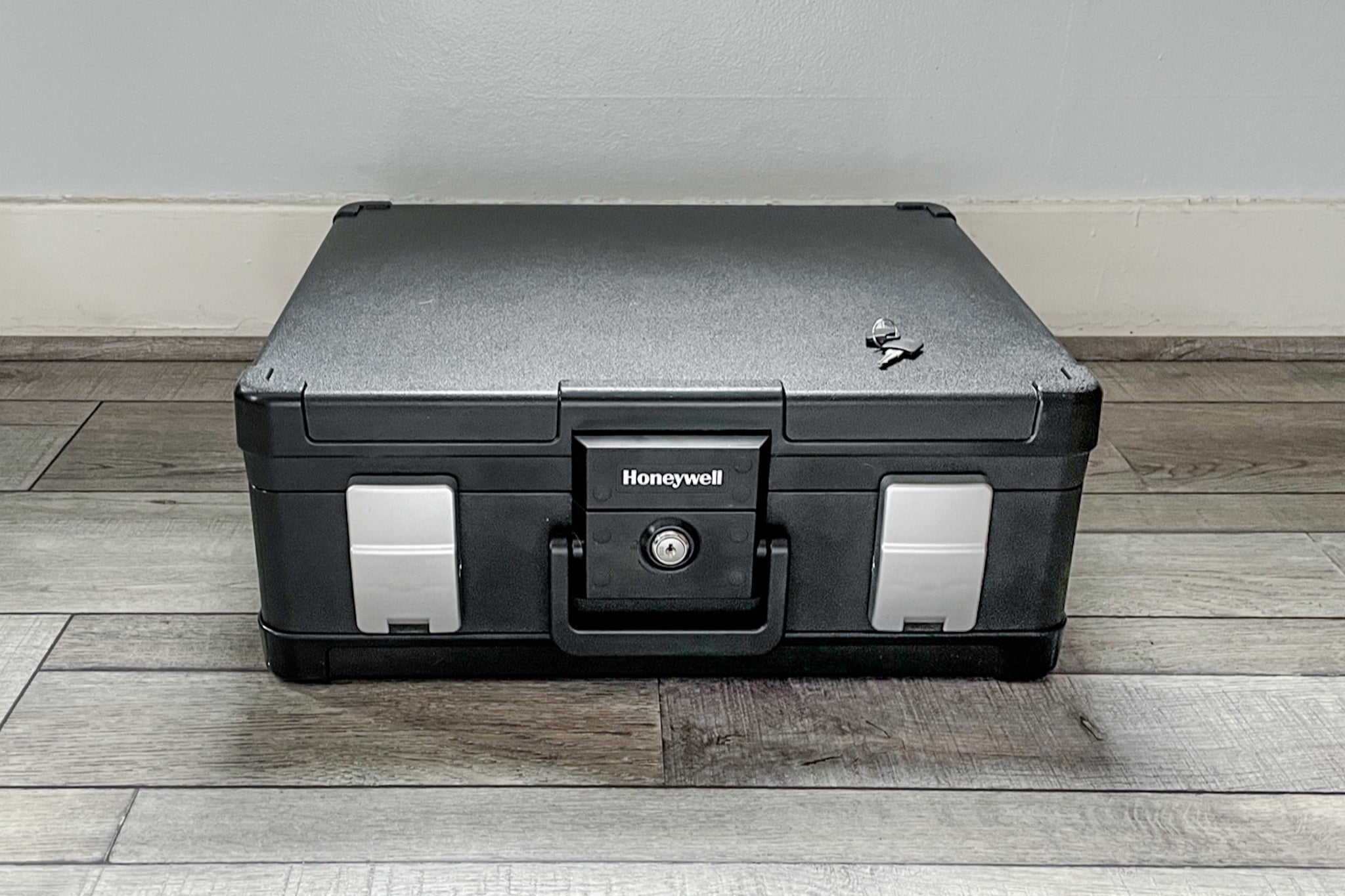 Portable Safe Boxes for Your Valuables Keep Your Belongings Secure Wherever You Are​